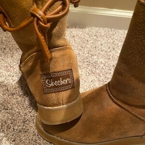 Skechers faux fur line boots